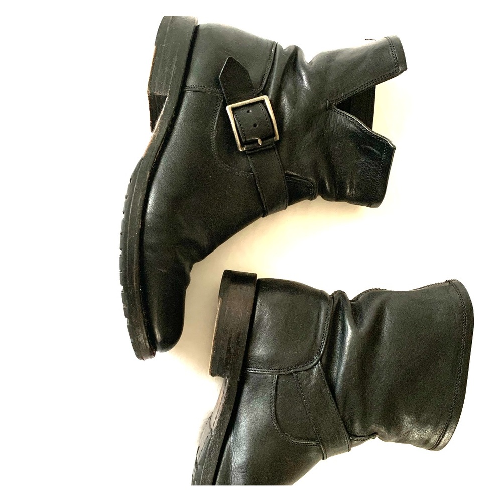 Frye Natalie Engineer Moto Boots, size 8